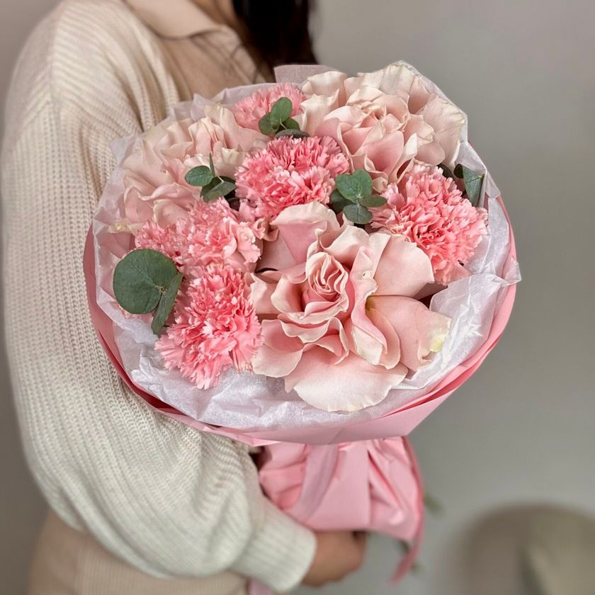 Французские розы и диантусы