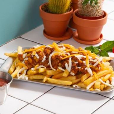 Папас Фри Кон Карнэ