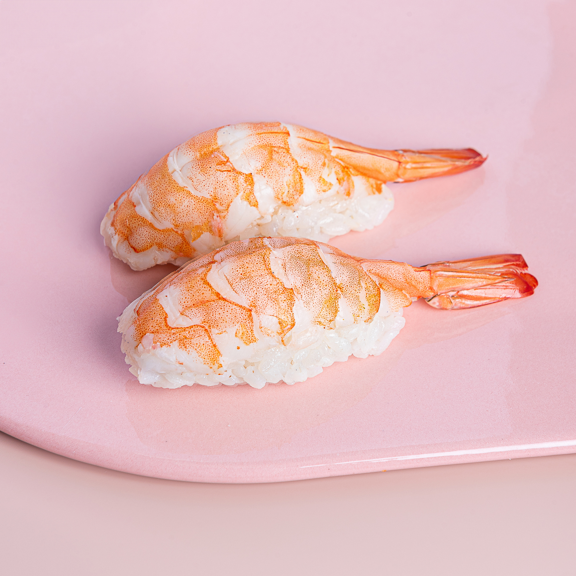 Суши с тигровой креветкой