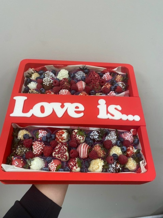 Пенобокс love is