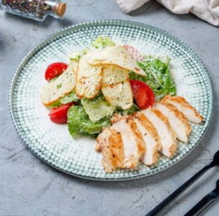Цезарь с курицей