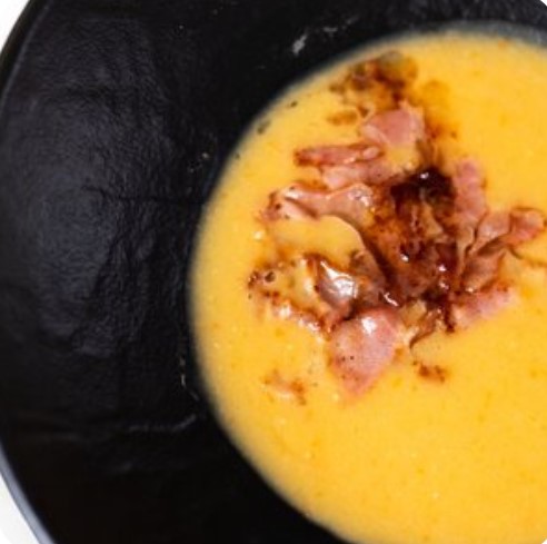 Гороховый суп с копченостями и беконом