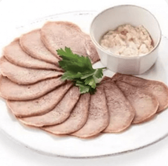 Язык отварной с хреном и горчицей