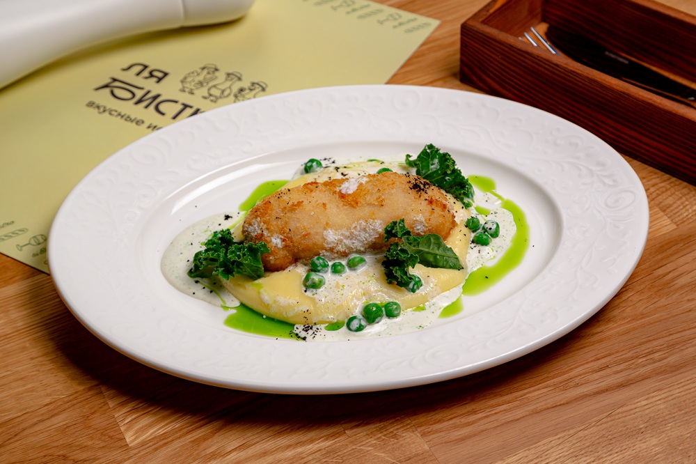 Котлета по-киевски с картофельным пюре