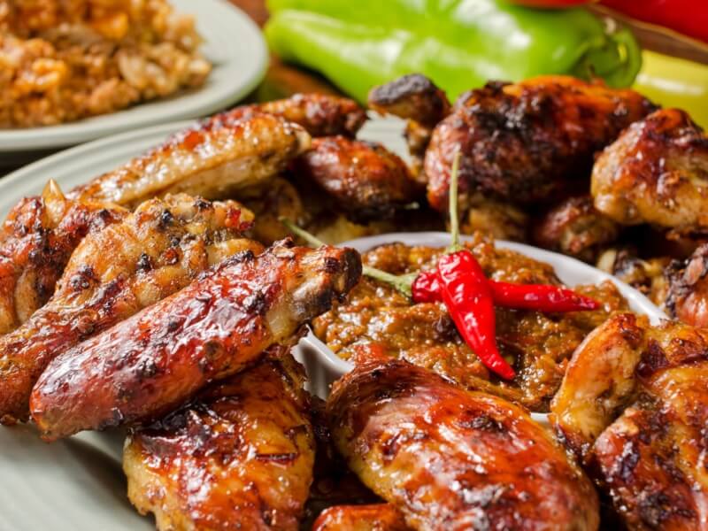 Шашлык из куриных крыльев острый