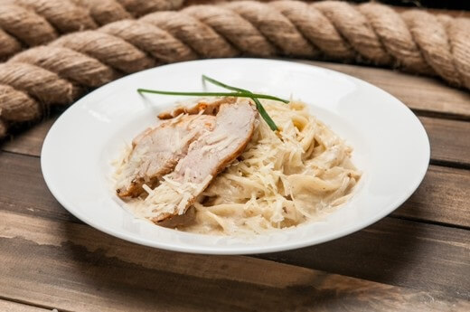 Паста с куриной грудкой